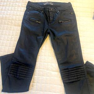 Robins Jean size 27 Black